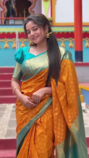 Kaveri Bagalkote Instagram - 🧡

Thanks for this beautiful saree aishu 

#kaveribagalkote #makeupartist #kannada #love #trending #reels #makeup #hairstyle