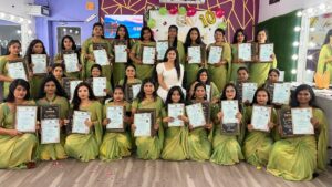 Kaveri Bagalkote Instagram - Congratulations my dear students 
All the very best 💐👍✨

#kaveribagalkote #makeupartist