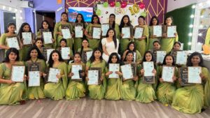 Kaveri Bagalkote Instagram - Congratulations my dear students 
All the very best 💐👍✨

#kaveribagalkote #makeupartist