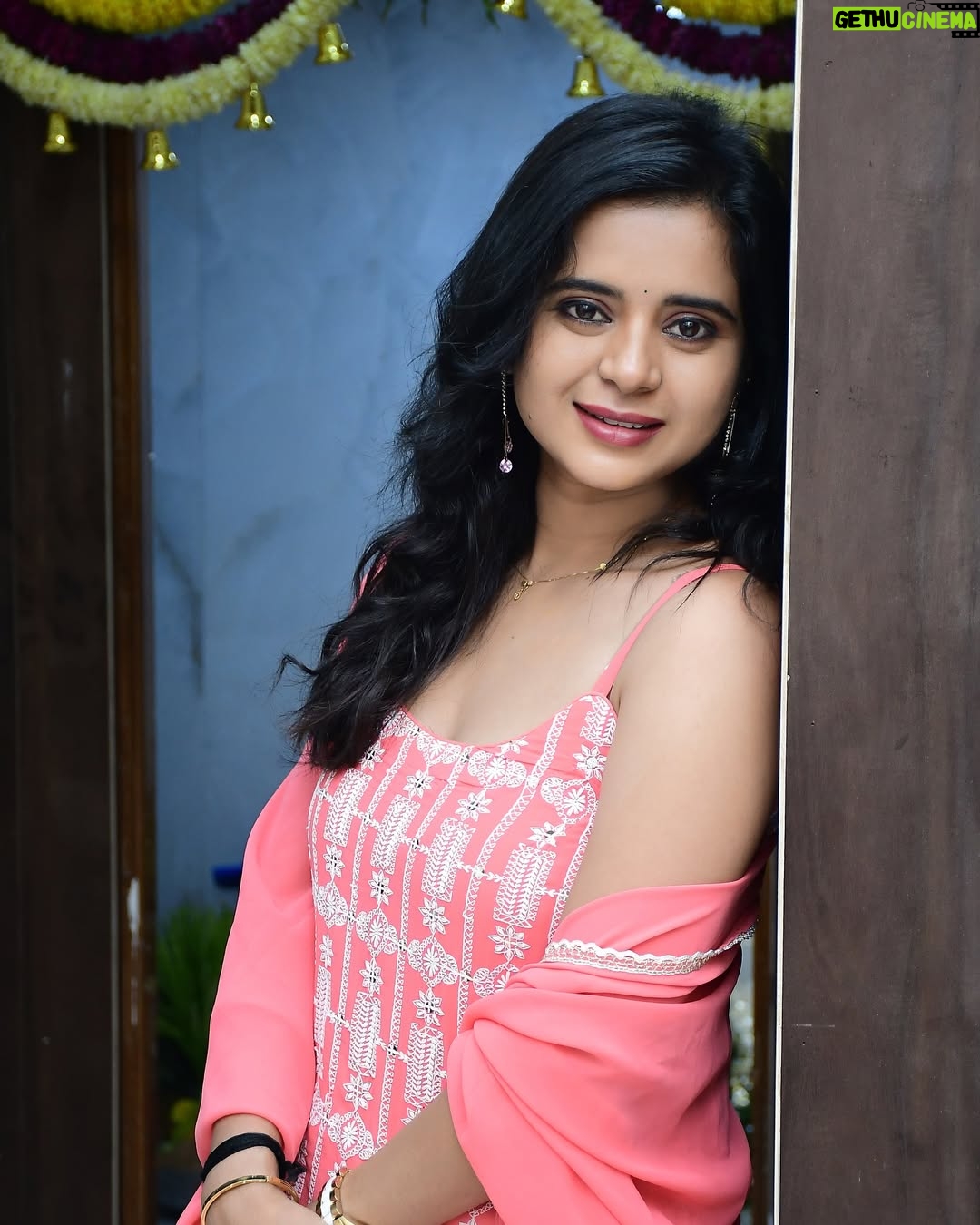 Kavyashree Gowda - 9.3K Likes - ❤️🧿
.
PC : @sharath__photography__
.
.
.
#kavyashreegowda #selflove #k #ksg #mgm #lovely #insta
