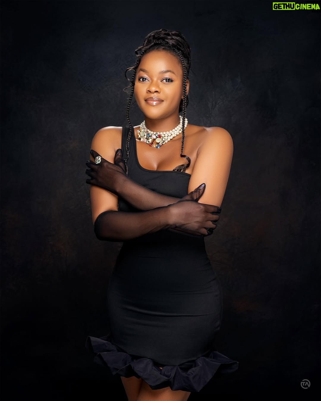 Kehinde Bankole - 58.7K Likes - 🖤🖤🖤👑