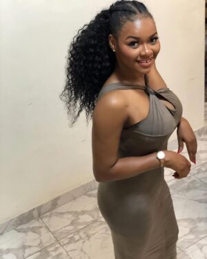 Kehinde Bankole Instagram - Ready to tell another story, look another way and feel hundreds of waves. What a privilege.. ps 🤔where is this gown?