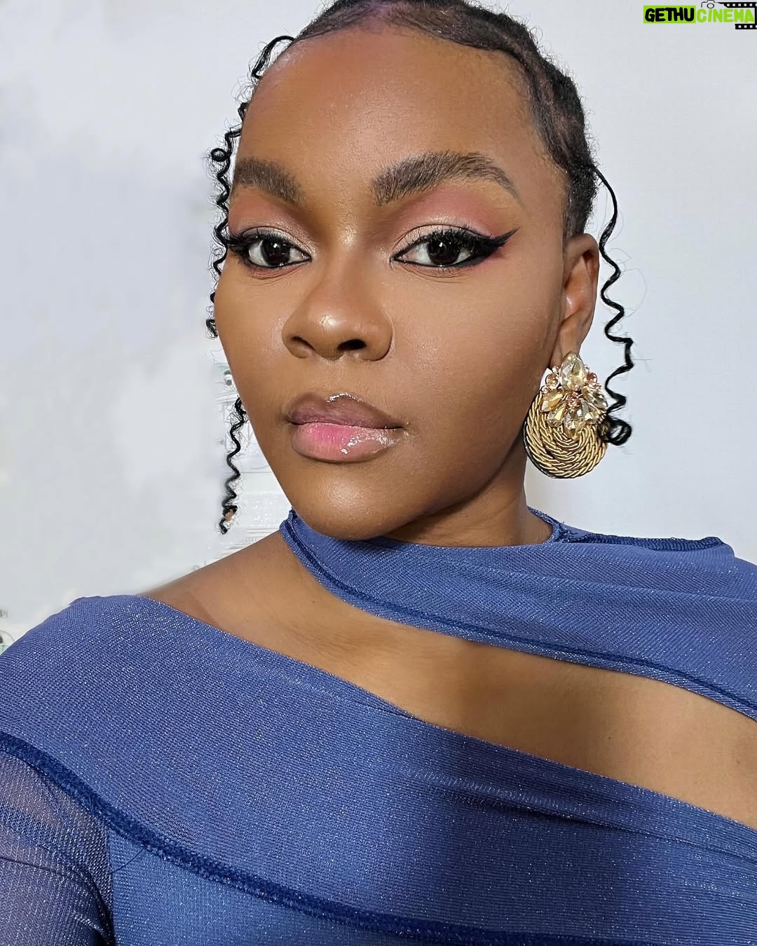 Kehinde Bankole - 40.9K Likes - Declare it. IT’S BEEN A GOOD YEAR . Don’t be hard on yourself. It’s been a good year. Gratitude is Peace. More is coming. ♥️ Amen
