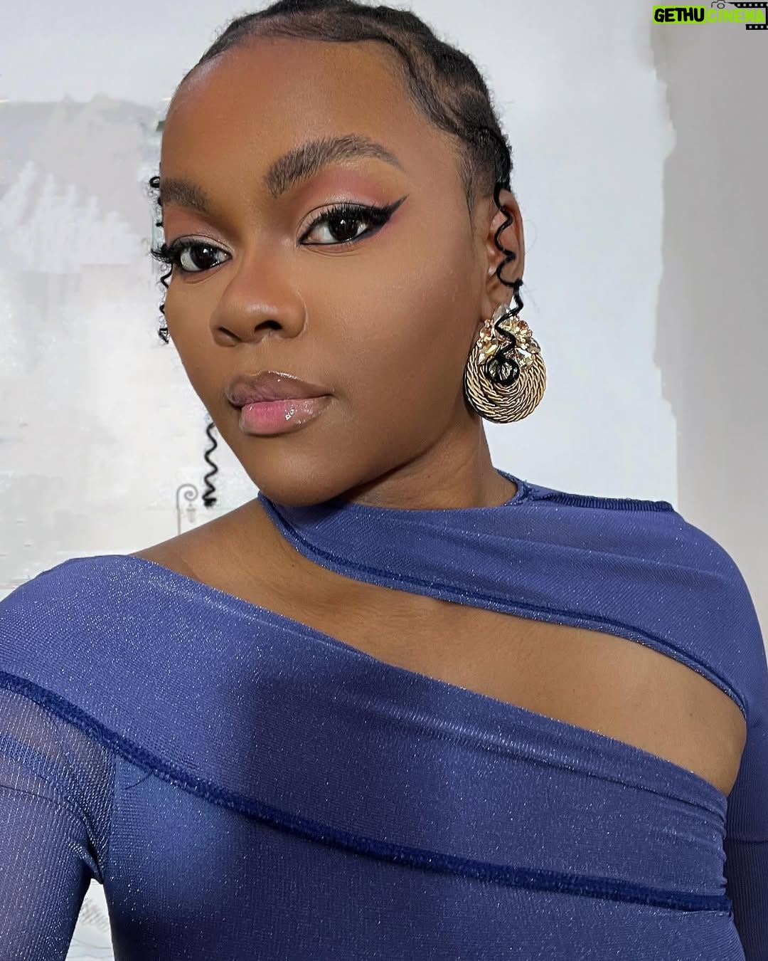 Kehinde Bankole - 40.9K Likes - Declare it. IT’S BEEN A GOOD YEAR . Don’t be hard on yourself. It’s been a good year. Gratitude is Peace. More is coming. ♥️ Amen