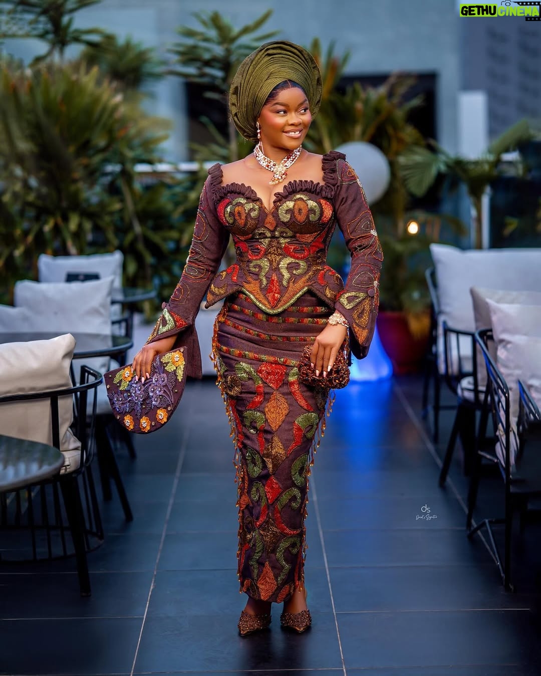 Kehinde Bankole - 63.1K Likes - A total Queen. Wearing the delicately hand crafted beauty by @houseofmaryjane 💕😍♥️
Fashion designer: @Houseofmaryjane
Event planner: @Bprimeevents
Makeup artist : @Glambyluchie
Hairstylist: @Slayedbyify
Bridal robe : @houseofmaryjane
Gele artist: @Chizzys_gele
Videographer: @Sirhills.films
Photographer: @DavidSignature3
Hand fan & accessories: @Tamaracraftworld
Shoe & purse: @Sparklinggoldngems
