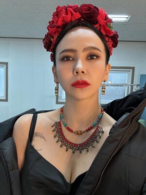 Kim Ji-woo Instagram - .
.
🍉
.
.