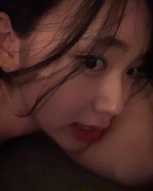 Kim Ji-young Instagram - 여름감기 조심하세요
🐶