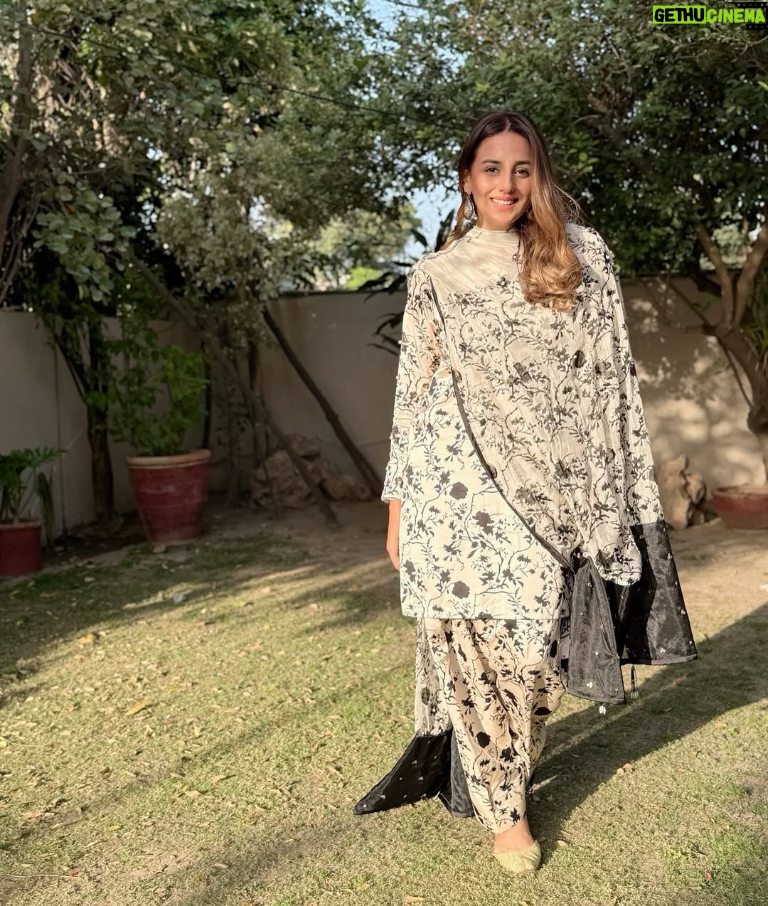 Most liked Instagram photo of Kinza Razzak