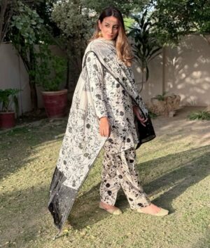 Kinza Razzak Instagram - Eid Mubarak 🌸

….
……
Wearing : @qyaas.multibrand