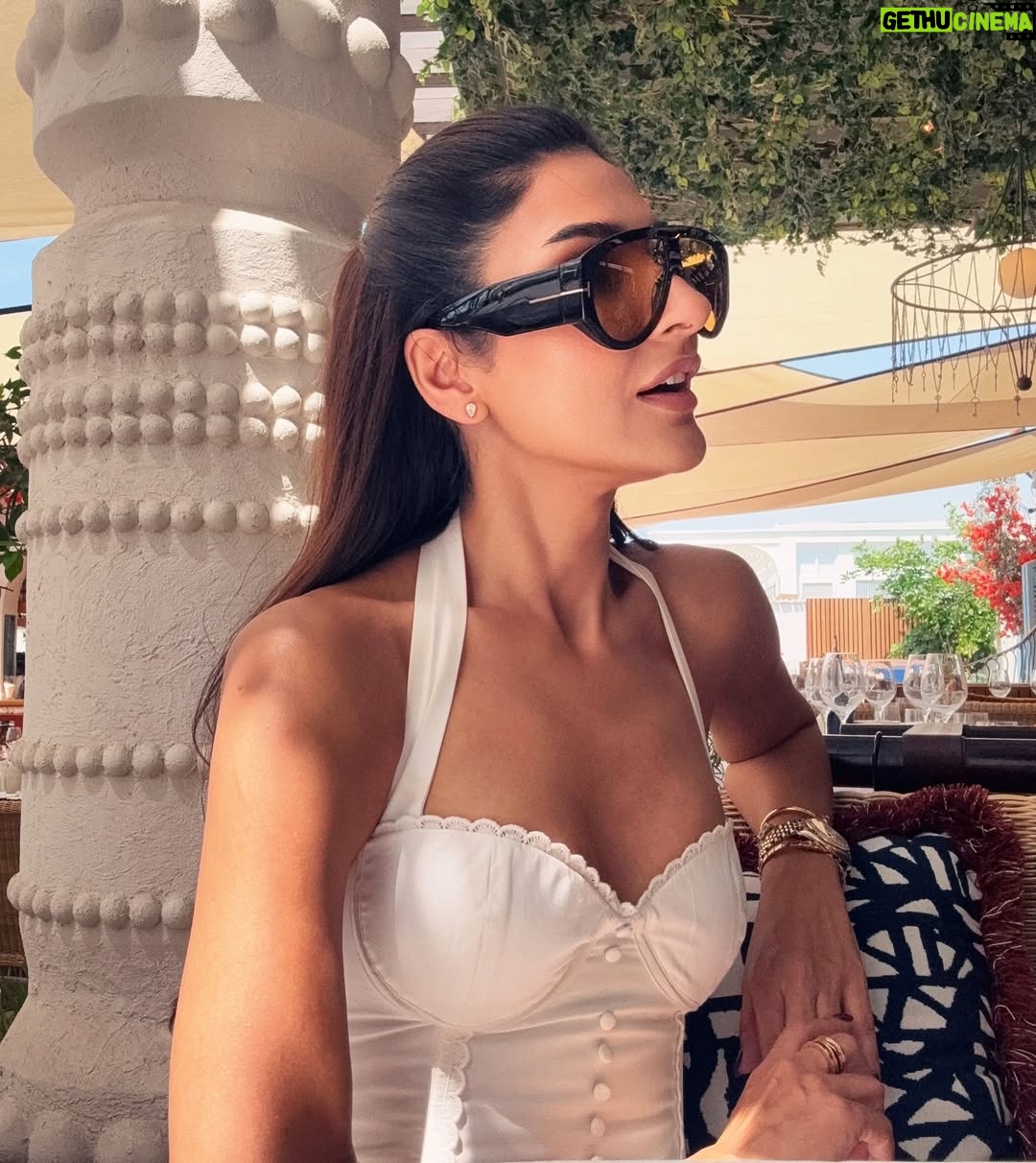 Kiran Malik - 680 Likes - Life tastes better in summer ☀️
Wearing @chiclefrique_official