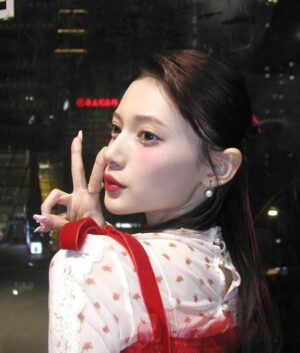 Kokoro Aoshima Instagram - 🌹
in上海
温かい想いにパワーをもらえました
ありがとうございます