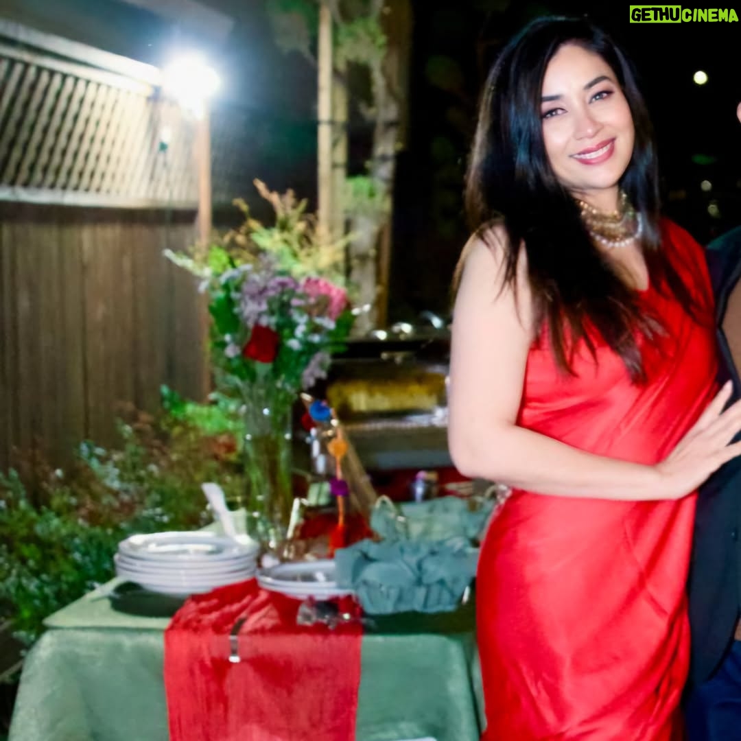 Komal Rizvi - 246 Likes -