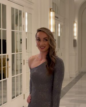 Kosovare Asllani Instagram - Sum up of my days in Madrid 📸 🎥 
- Laureus World Sport Awards, Cibeles Palace. 
- 🎥 Panel discussion/press conference. 
- An incredible visit and Academy dinner at the Prado museum.
- Early workouts.
- Madrid City. 
- Kia   Laureus Carpool interview.