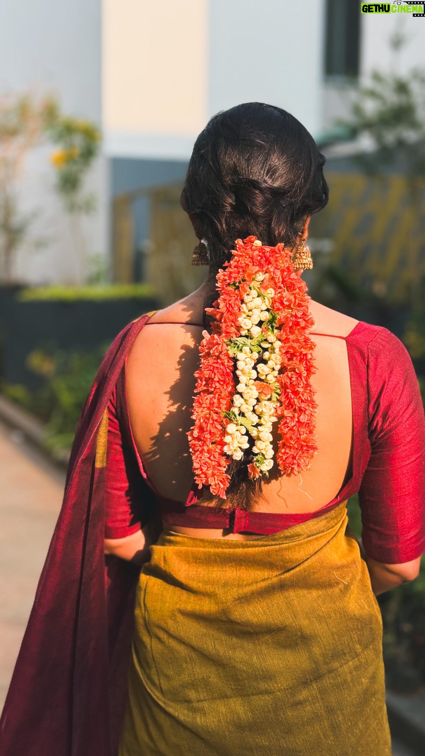 Krishi Thapanda - 84.7K Likes - ą²Ŗą³ą²ą³ą²ą²®ą²²ą³ą²²ą²æš·š¼
Saree: @nilavarsidesigners
Neckpiece: @taapra_jewels
Blouse: @likitha_suresh_