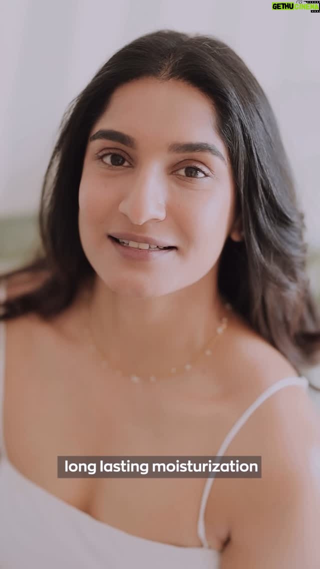 Krishi Thapanda - 2.4K Likes - Get ready to glow this winter! Venusia Max Intensive Moisturizing Cream provides upto 24-hours hydration and protection with its unique blend of Shea, Aloe, Mango, and Cocoa butter. Choose Venusia for healthy, radiant skin!
@venusiaindia
#AD #WinterSkincare #Venusia #DrReddys #SkinHealthWithVenusia #DermatologistRecommended #HealthySkin #SkinCare #clearskin