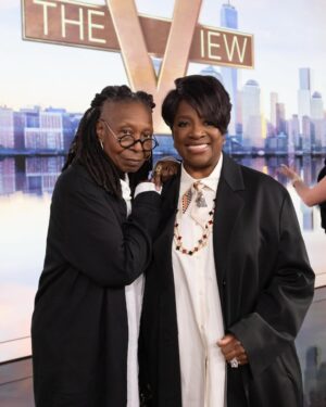 LaTanya Richardson Jackson Instagram - Thank you to the Gracious People of @theviewabc for welcoming me this morning on behalf of PURPOSE! 💙 🩵 

My Sweetie Pie @whoopigoldberg gifted me a batch of her special homemade “WhoopBee Honey”. You’ll get the sweet reference when you see @purposeonbroadway 😉🍯🐝

P.S. @ananavarrofl stopped by with my little friend Cha Cha 🐶