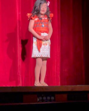 Laura Bell Bundy Instagram - Huck was ‘Tomatoa’ in Moana tonight! 
I’ve had the pleasure of sharing theater class carpool duty for Huck, Lanna and Sophie and have joyfully listened to them singing in the car —and find excuses to say ‘poop’ and ‘fart’ —for the past few months.  I was SO proud of them tonight 😭 especially little Sophie who fearlessly and quite effortlessly took on ‘Moana’… I mean these kids are in kindergarten. They can’t even really read their scripts yet! 
@anniesplayhouse really does such a wonderful job introducing theater to their ‘Broadway Babies.’
#hucklife #stagemom #carpool #moanajr
#theaterkids

Mama’s:
@nmdsart @briannesonja
