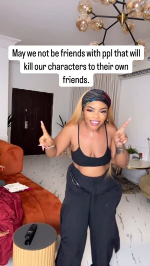 Laura Ikeji Instagram - Amen!
