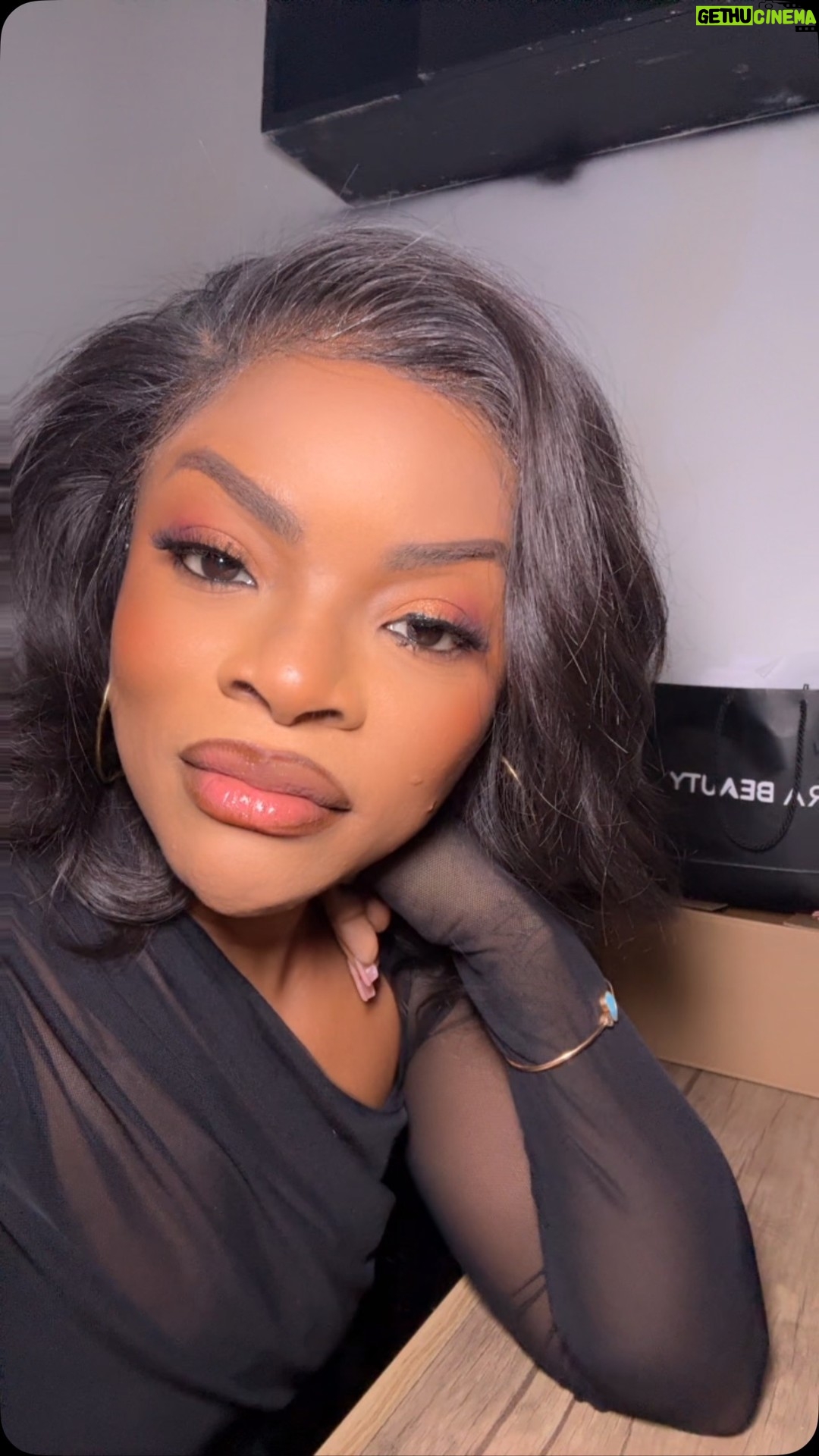 Laura Ikeji - 8.5K Likes - Make it make sense
