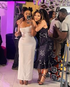 Laura Ikeji Most Liked Photos and Posts