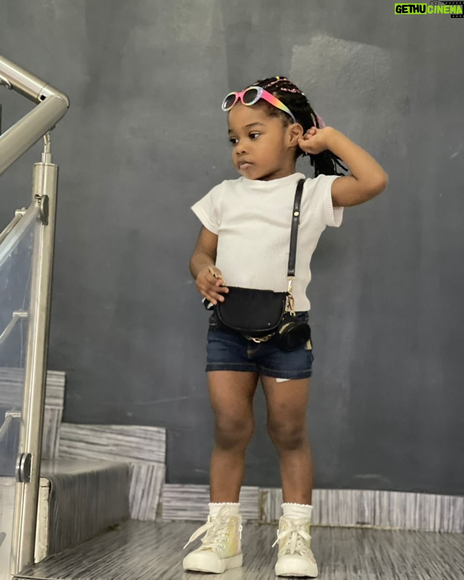 Laura Ikeji - 30.7K Likes - Big 5. Happy birthday to my daughter Laurel, my baby, my first girl. I love u so much Laurel. U make me proud. God bless u. May u grow to see ur own children, grand n great grandchildren . May u live a fulfilled life. A life full of fun, joy n laughter. I love u.
