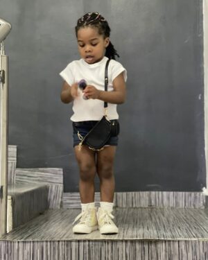 Laura Ikeji Instagram - Big 5. Happy birthday to my daughter Laurel, my baby, my first girl. I love u so much Laurel. U make me proud. God bless u. May u grow to see ur own children, grand n great grandchildren . May u live a fulfilled life. A life full of fun, joy n laughter. I love u.