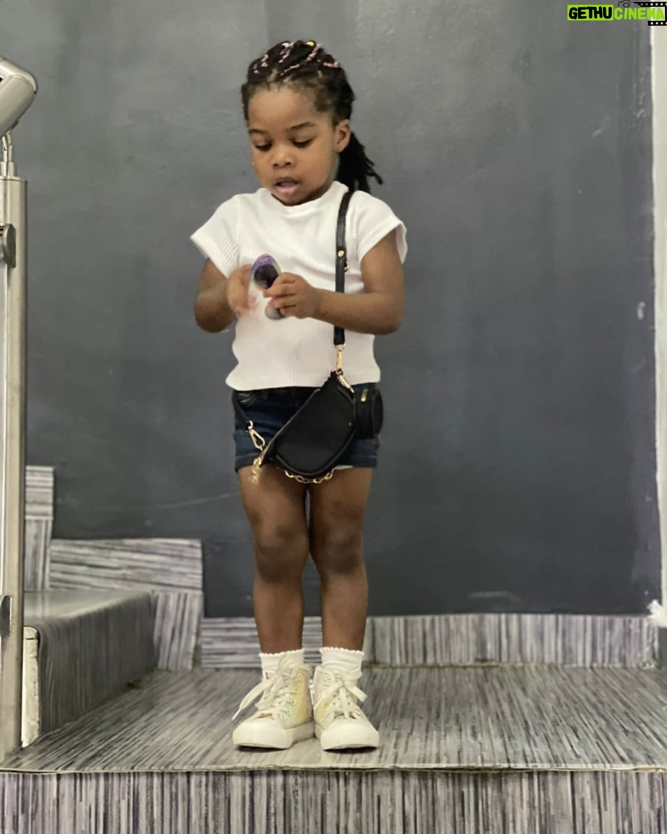 Laura Ikeji - 30.7K Likes - Big 5. Happy birthday to my daughter Laurel, my baby, my first girl. I love u so much Laurel. U make me proud. God bless u. May u grow to see ur own children, grand n great grandchildren . May u live a fulfilled life. A life full of fun, joy n laughter. I love u.