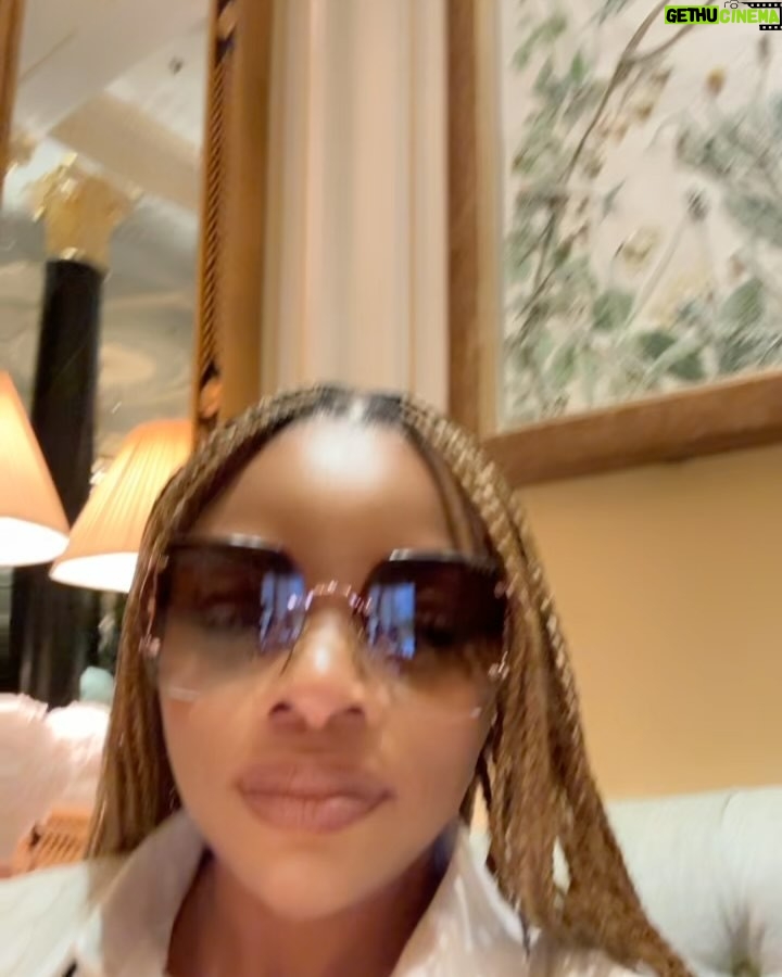 Laura Ikeji - 17.5K Likes - Thank yall 🥰🙌. Thanks @gladyslasila love u .
Today we party again 🤣. May God help me with with these Champaign wey I no fit drink.
I love u @bisoy_e