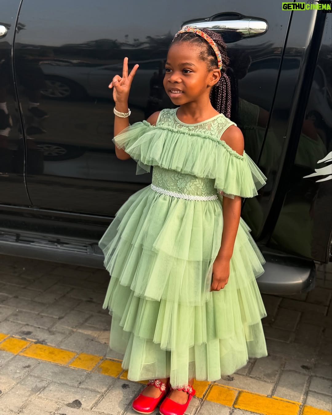 Laura Ikeji - 30.7K Likes - Big 5. Happy birthday to my daughter Laurel, my baby, my first girl. I love u so much Laurel. U make me proud. God bless u. May u grow to see ur own children, grand n great grandchildren . May u live a fulfilled life. A life full of fun, joy n laughter. I love u.