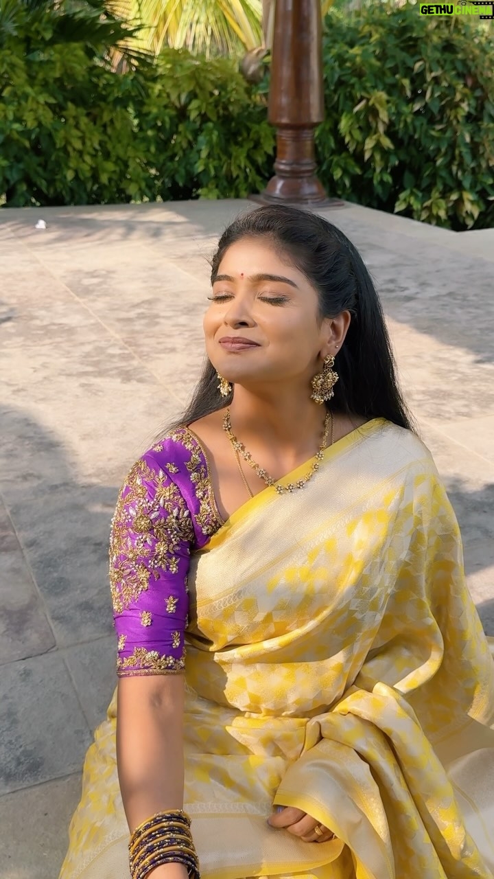 Lavanya - 21.5K Likes - Saree love never ends 🥰❤️❤️
This saree is from @asthasilks_sarees
#reels #viralreels #instareels #instaviral #viral #instagram #instalove #instagramreels #tradition #saree #explorepage #shashilavanya