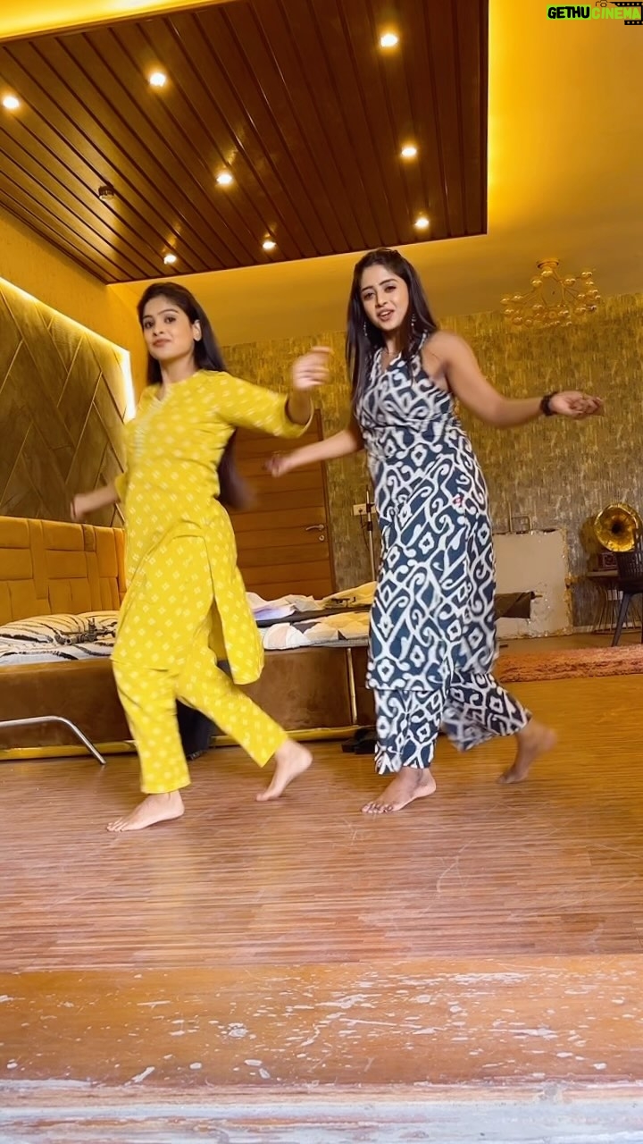 Lavanya - 383.2K Likes - 1….2….3….4…!!!!!!
#trendingnow #explore #darshinideltanagaraj #shrirasthushubhamasthu #zeekannada #trendingreels