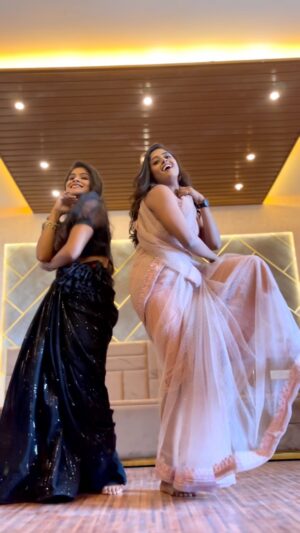 Lavanya Instagram - Most requested dance reel!!!!Feelings is peelings…. Trend is trending @sekharmaster 

Video-our favourite dop @arfathshariff_official 

#trendingnow #explore #shrirasthushubhamasthu #pushpa #zeekannada #starmaa #trendingreels #viral