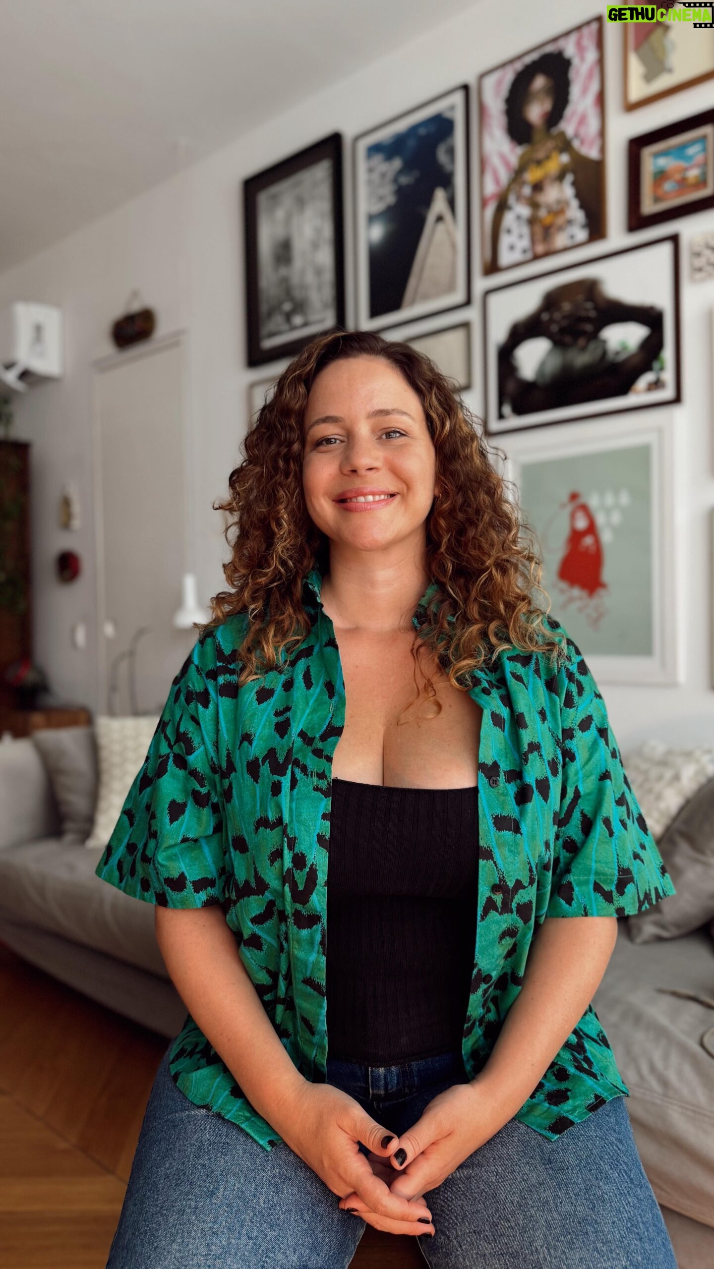 Leandra Leal - 59.1K Likes - Sem nenhuma coerência, compartilho uma reflexão real sobre como tenho lidado com as redes sociais ultimamente. ✨