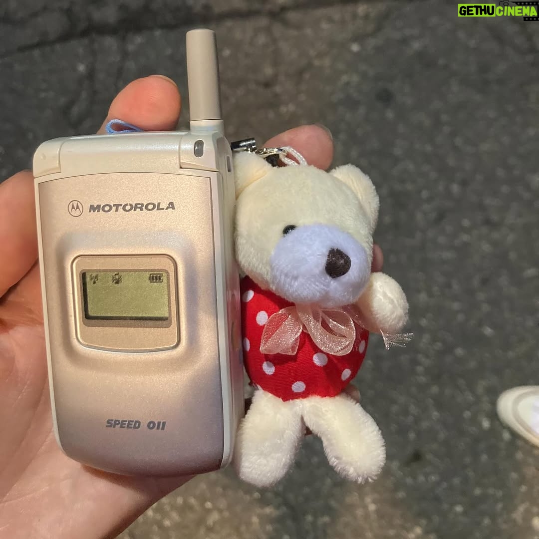 Lee Min-ji - 1.4K Likes - #찌질의역사 손목에서 울리던 넘어짐 감지 알림의 추억이 새록새록...🤣