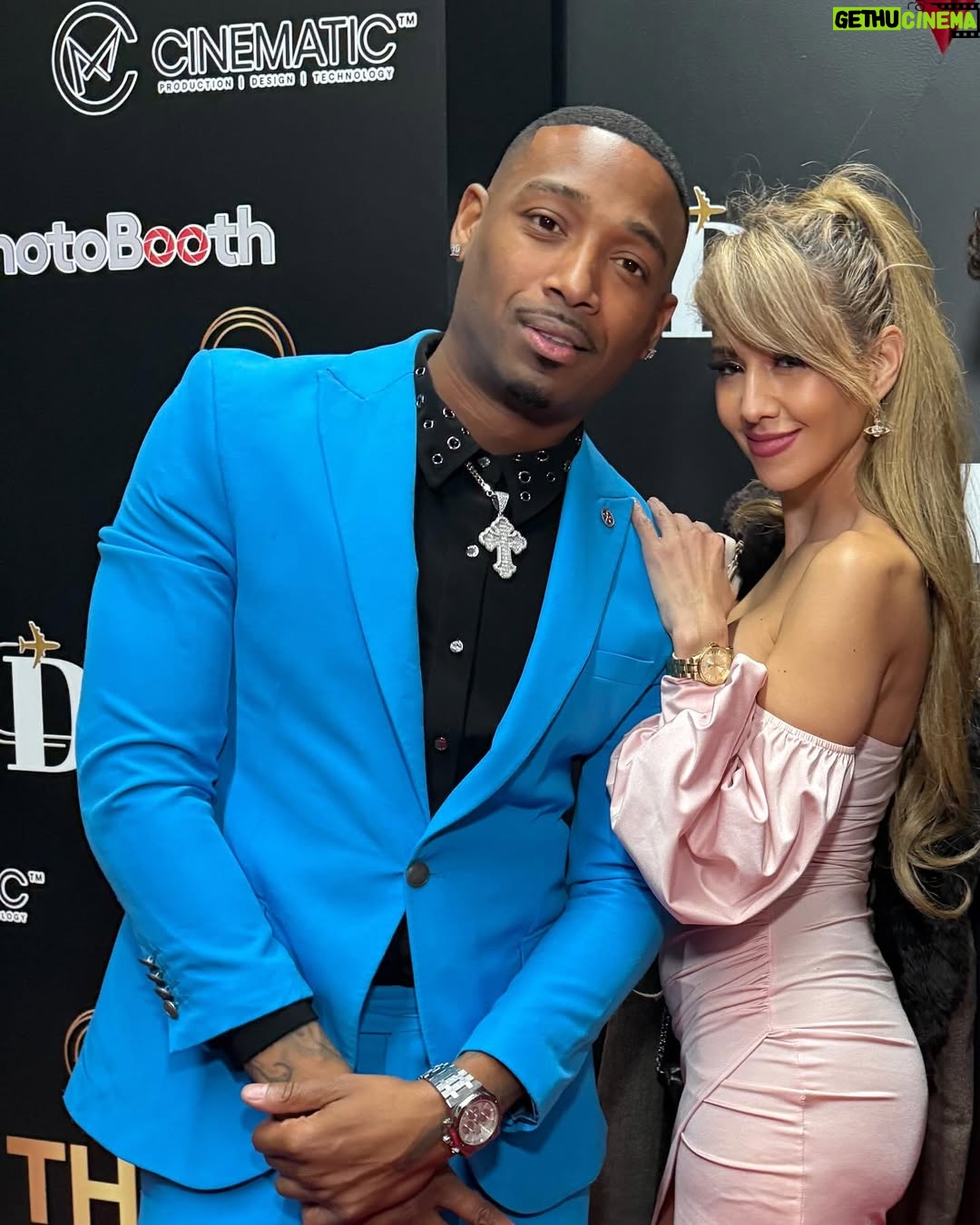 Leila Ciancaglini - 663 Likes - Jamie Foxx @iamjamiefoxx , Niki Murphy @nikimurphy , Juan Le Prince @juanleprince_ Dave Brown @davebrownusa , JYoung MD @jyoungmdk , Rafi Anteby @rafi_anteby & Bryan Abasolo @thebryanabasolo @djqnice picture by Daniel Sinoca @daniel_sinoca_photo_art, Leila Ciancaglini @leilalivetvshow @nukivanlent @rlctalentmagazine @rlctalentagency @ragazalcmodels @rlcmodelclasses @rlccastingdirector @rlctalentagency