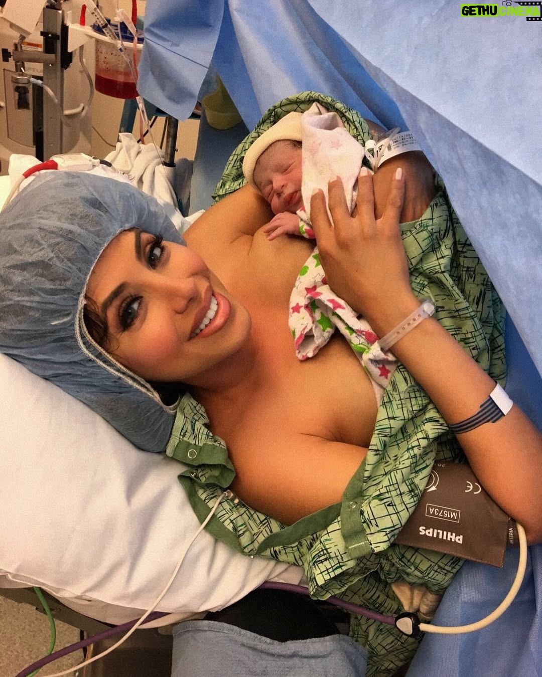 Leyla Milani - 26.1K Likes - Happy Mother’s Day to all the beautiful moms. 🌸🌸🌸🌸🌸🌸🌸🌸🌸