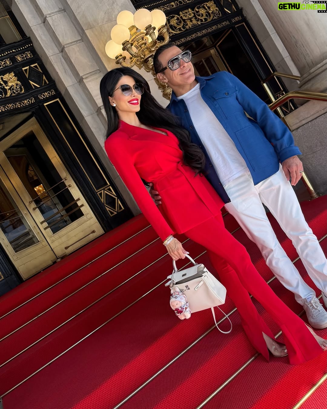 Leyla Milani - 4.7K Likes - I love New York 🍎