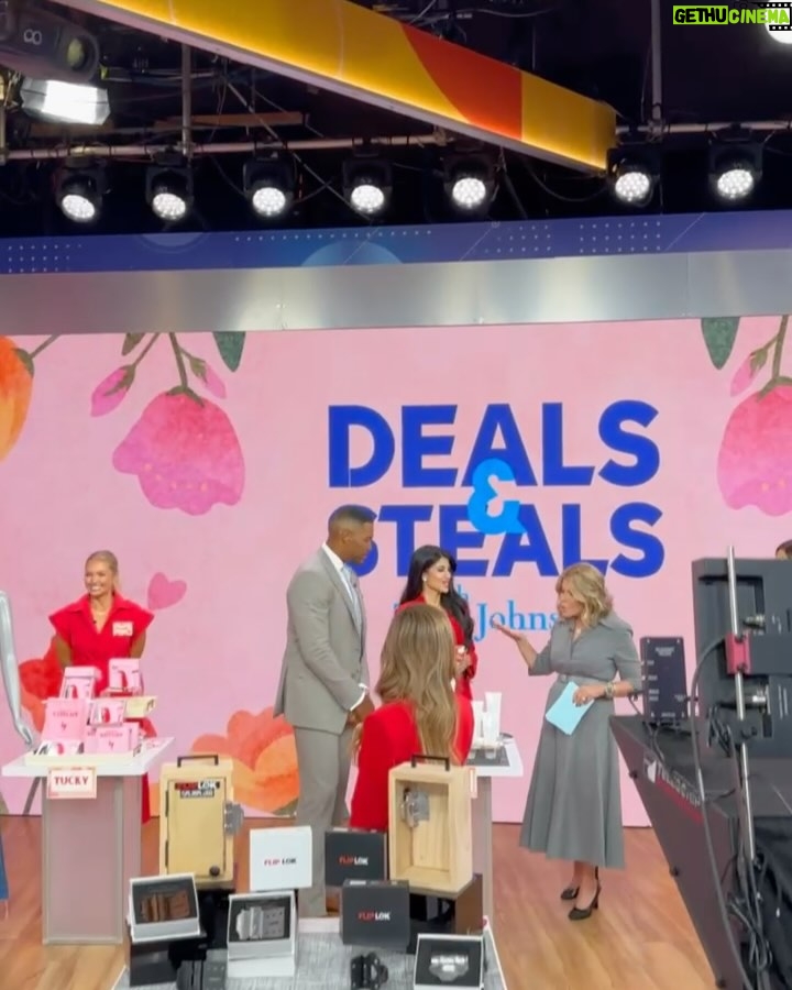 Leyla Milani - 7.4K Likes - So honored to be invited by @goodmorningamerica @gmadeals for a special Mother’s Day segment featuring @hairtamin ❤️ Shop the deals now at https://gmadeals.com Thank you @toryjohnson for having me!