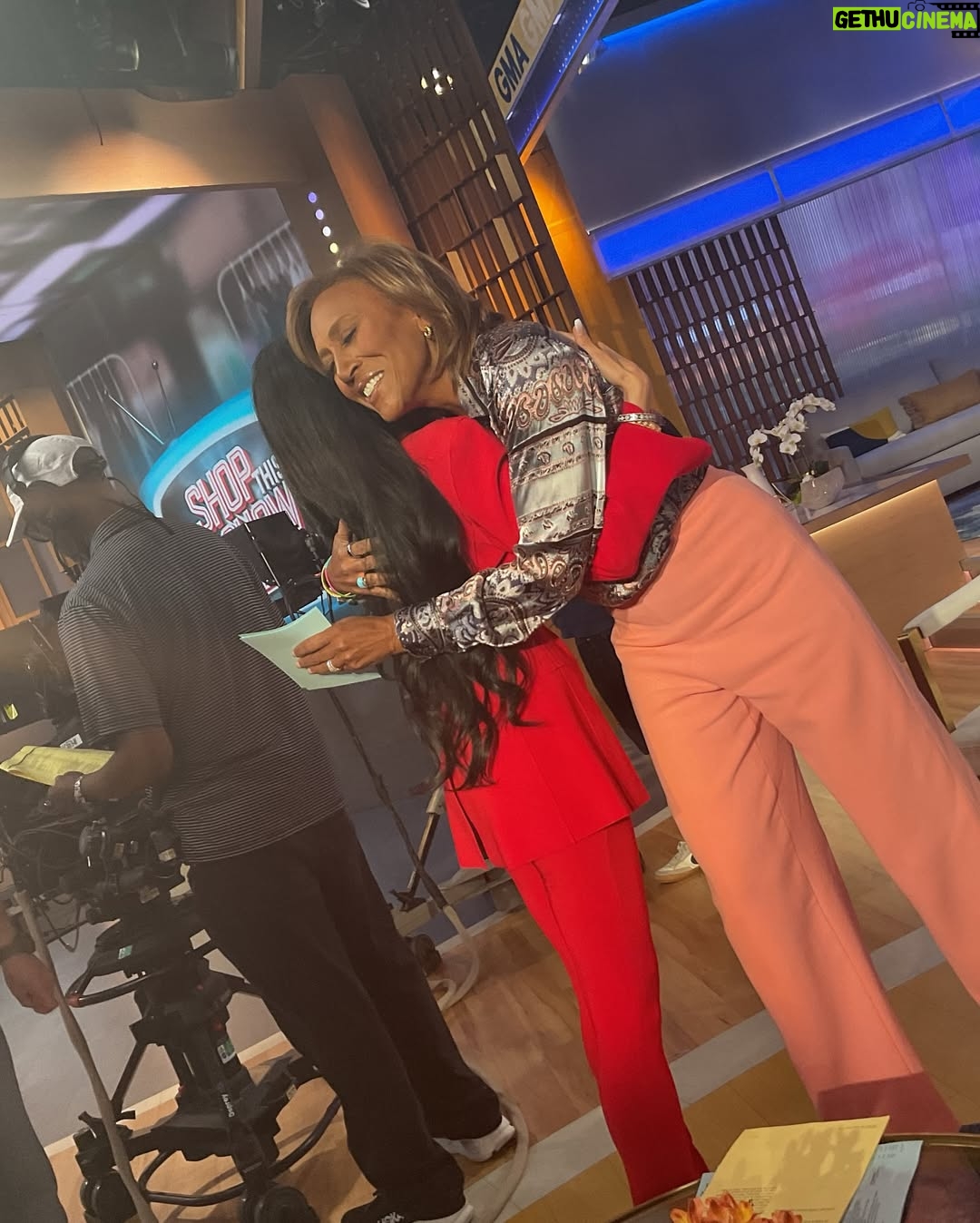 Leyla Milani - 7.4K Likes - So honored to be invited by @goodmorningamerica @gmadeals for a special Mother’s Day segment featuring @hairtamin ❤️ Shop the deals now at https://gmadeals.com Thank you @toryjohnson for having me!
