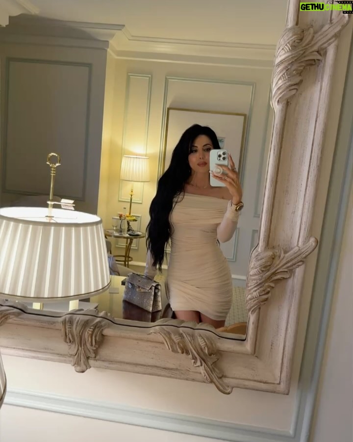Leyla Milani - 15.2K Likes - LA 🌴