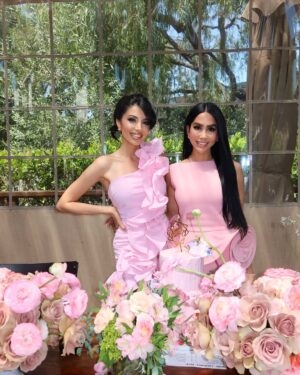 Leyla Milani Instagram - Closed out April with a grateful heart surrounded by these beautiful souls I call my friends. We’ve known each other and have celebrated each other for over a decade. A lot of times I get asked what is the key to finding a great group of supportive, loving friends, and I always say, it starts with you. You have to be that exact version of the friend that you’re seeking. You must embody all those beautiful qualities yourself first in order to attract like-minded souls. Anyway, I love you guys & thank you for all your beautiful birthday messages. 🌸🌸🌸