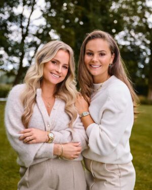 Lieke Martens Instagram - @zinziworld 🤎💎💍