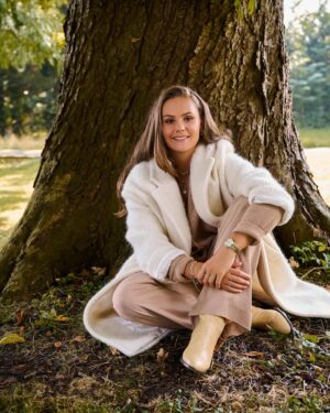 Lieke Martens Instagram - @zinziworld 🤎💎💍