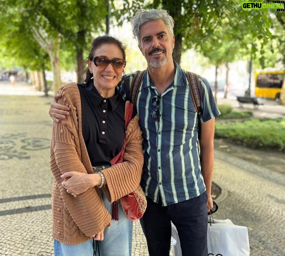 Lilia Cabral - 22.7K Likes - Que maravilha estar com a @giuliabertolli em Lisboa e ainda poder rever tantos amigos queridos ❤️🇵🇹 @globointernacional
#tvglobo #lisboa