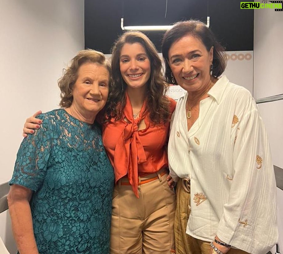 Lilia Cabral - 22.7K Likes - Que maravilha estar com a @giuliabertolli em Lisboa e ainda poder rever tantos amigos queridos ❤️🇵🇹 @globointernacional
#tvglobo #lisboa