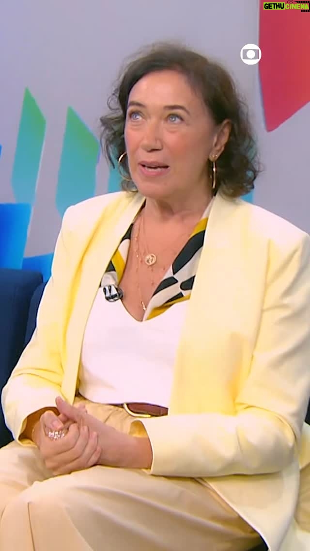Lilia Cabral - 9.2K Likes - Lilia Cabral e um rímel não tão a prova d’água assim. 😅
O segundo episódio do videocast “O futuro já começou” está no ar, repleto de histórias marcantes que aconteceram nos 100 anos de Grupo Globo. Incluindo essa, que você pode conferir na íntegra no @globoplay. Não perca tempo e confira!
#100anosdeGlobo #ShowDaVida #Fantastico