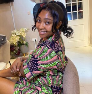Lilian Esoro Most Liked Photos and Posts