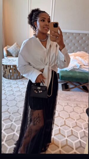 Lilian Esoro Instagram - Loving my N45,000 braids by @liocaofficial 

Visit our new location for all your SPA & BEAUTY needs. 

We got you covered. @liocaofficial 

 No. 23A, Mike Ejezie Street, Off Emma
Abimbola Cole, Lekki Phase 1, Lagos State.

0703 931 4098,  234 818 376 4919
0818 000 8886