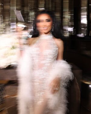 Lilly Ghalichi Instagram - A glimpse inside the details of my 42nd Disco 🪩 thank you to everyone that made it so special, I’m still on cloud 9 but I promise I’m almost done posting lol ❤️
Event: @detailsbyhaleh 
Dress: @waltercollection 
Flowers: @dushanflowers 
Cake: @maisondelafork 
Custom Signs: @glamsignia 
Photos: @victoriasirakovaphotographer