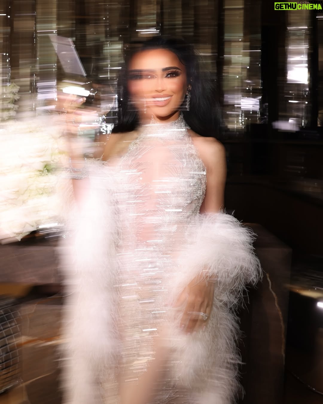 Lilly Ghalichi - 0 Likes - A glimpse inside the details of my 42nd Disco 🪩 thank you to everyone that made it so special, I’m still on cloud 9 but I promise I’m almost done posting lol ❤️
Event: @detailsbyhaleh
Dress: @waltercollection
Flowers: @dushanflowers
Cake: @maisondelafork
Custom Signs: @glamsignia
Photos: @victoriasirakovaphotographer